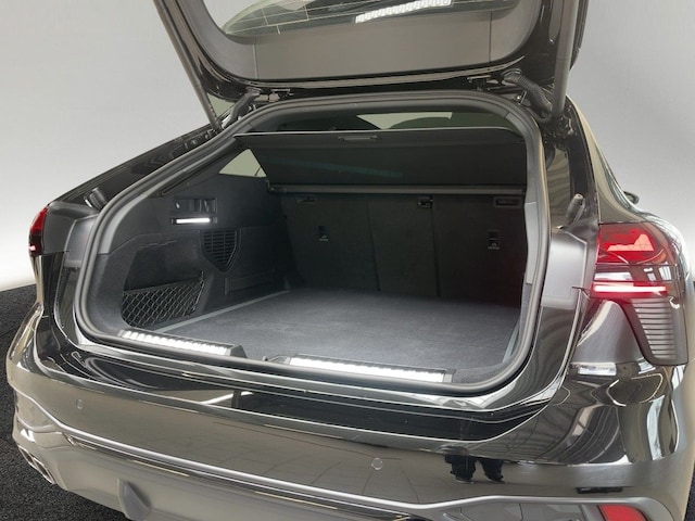 Audi A6 Avant Quattro S-Tronic