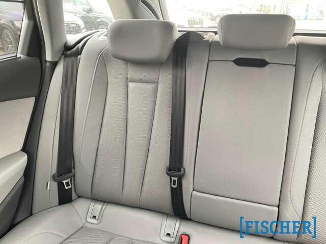 Audi A4 30 TDI Avant S-Tronic