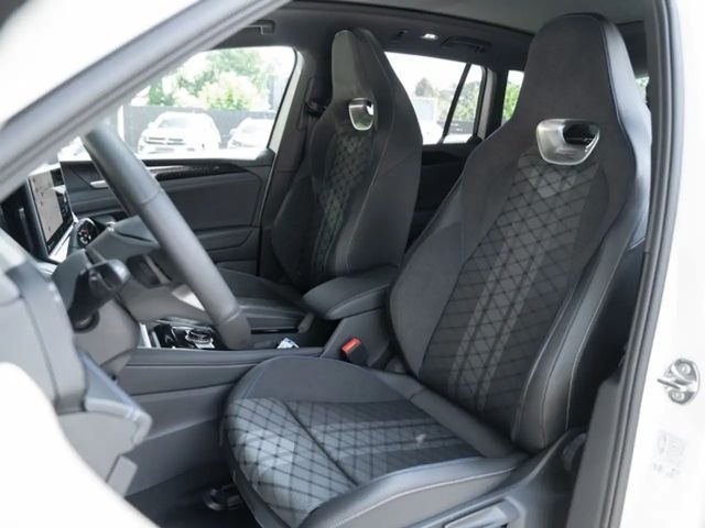 Volkswagen Tiguan 4Motion DSG R-Line Style