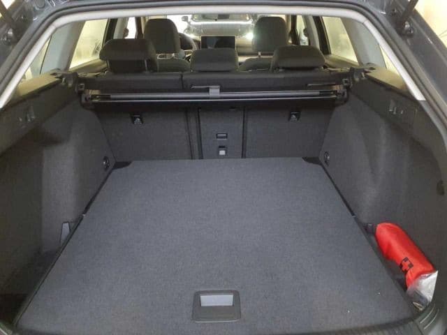 Volkswagen Golf 2.0 TDI Golf VIII Life Variant