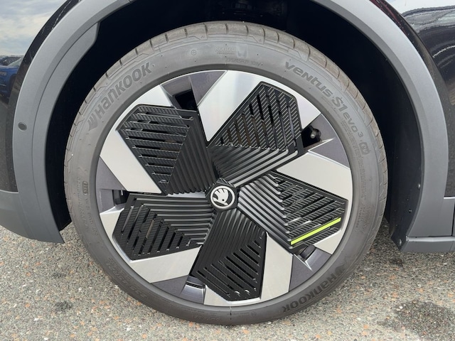 Skoda Elroq Elroq RS 84 kWh 250 kW 4x4 AHZV MAXX WINTER