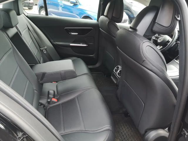 Mercedes-Benz C 200 AMG Line C 200 d Sedan