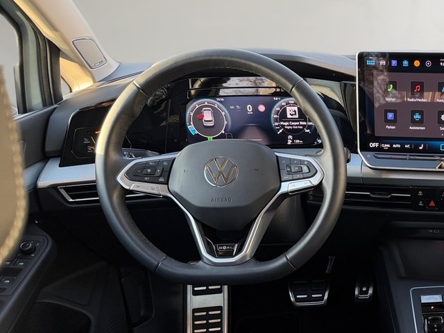 Volkswagen Golf 1.5 eTSI DSG Golf VIII