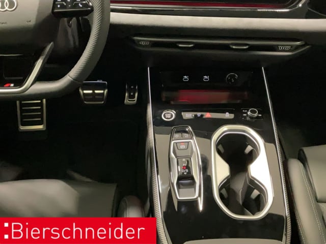 Audi A6 e-tron Avant Quattro