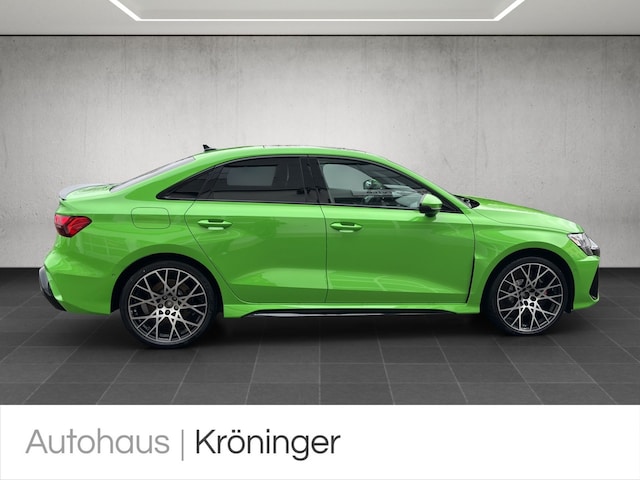 Audi RS3 Quattro S-Tronic Sedan