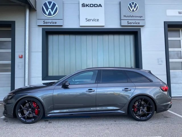 Audi RS4 Avant