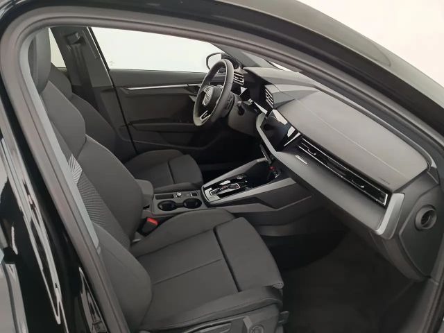 Audi A3 30 TFSI Sedan