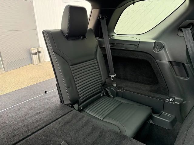 Land Rover Discovery AWD D250 SE