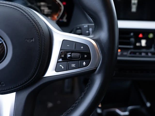 BMW 118 118i M-Sport Sedan