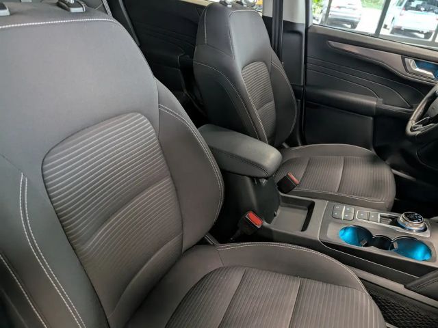 Ford Kuga AWD Hybrid Titanium