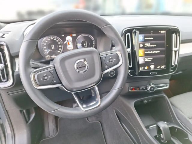 Volvo XC40 T4