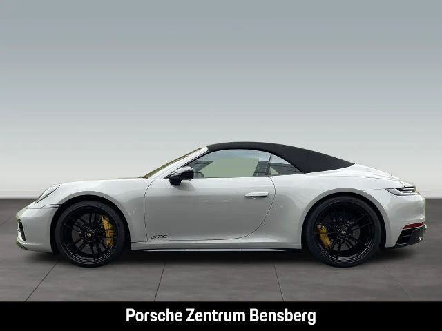 Porsche 992 Cabrio Carrera GTS