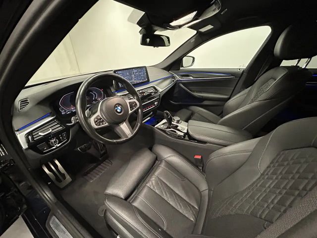 BMW 530 530d M-Sport Touring xDrive