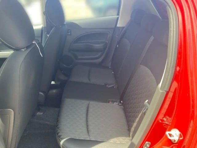 Mitsubishi Space Star Invite Star