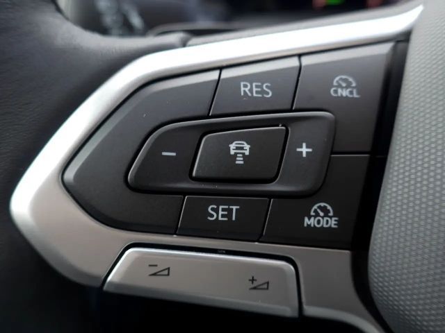 Volkswagen Golf 1.5 eTSI DSG Golf VIII Style