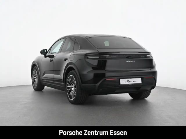 Porsche Macan 4