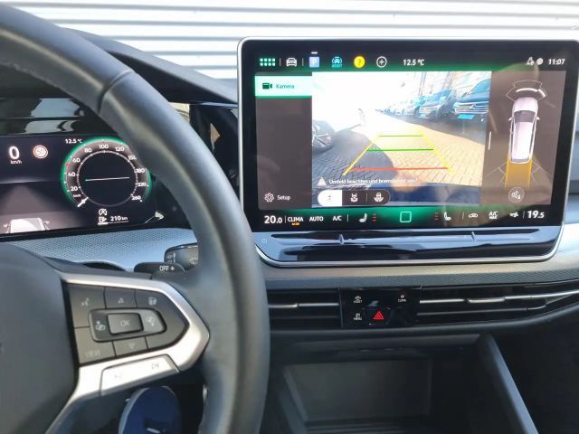 Volkswagen Golf 1.5 eTSI DSG Golf VIII Variant