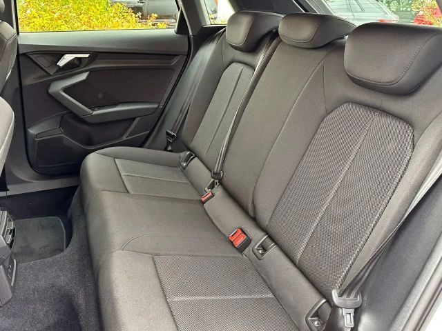 Audi A3 30 TFSI S-Tronic Sportback