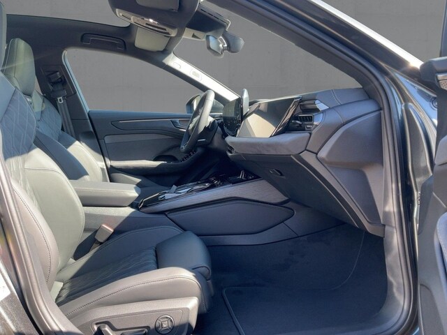 Audi A6 Avant Quattro S-Tronic