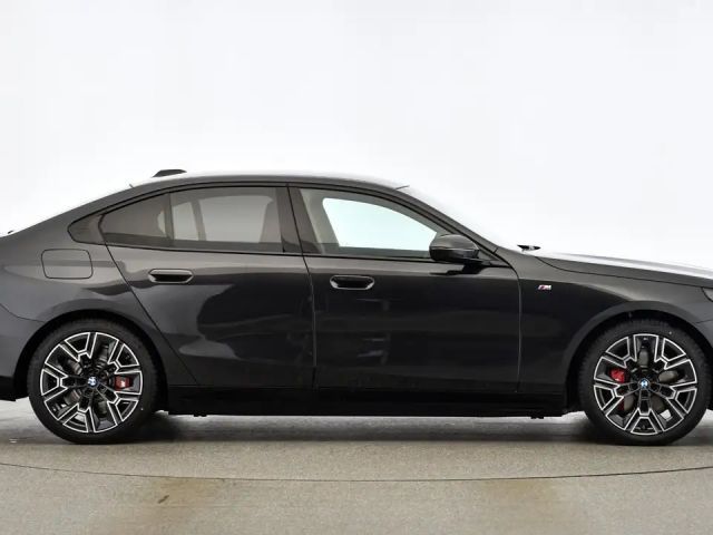 BMW 550 M-Sport Sedan xDrive