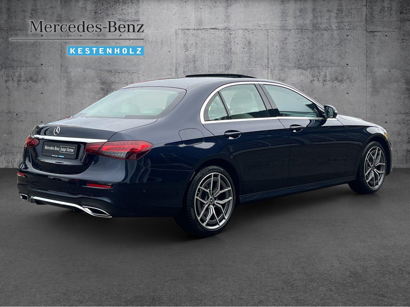 Mercedes-Benz E 300 AMG Line Sedan