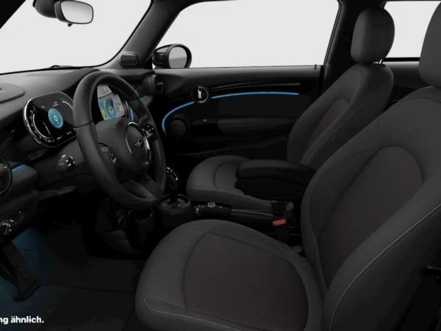 MINI Cooper Essential Trim Navi+HuD+Pano+H/K+LED+RFK+SHZ+DAB+W