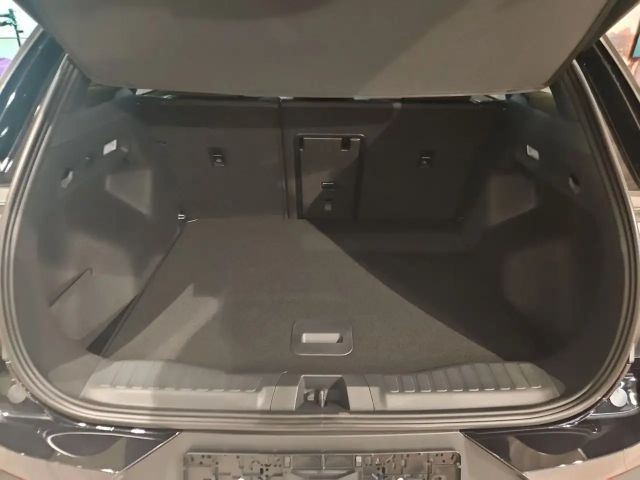 Ford Explorer Extended range