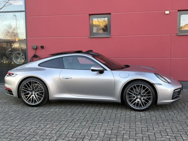 Porsche 992 Carrera Coupé