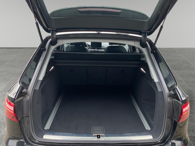 Audi A4 30 TDI Avant S-Tronic