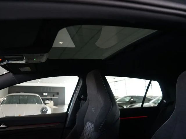 Volkswagen Golf 2.0 TDI DSG R-Line