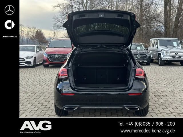 Mercedes-Benz A 220 A 220 d