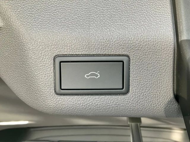 Volkswagen Multivan 2.0 TDI DSG Lang Style T7