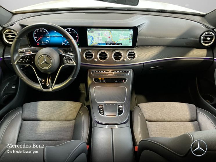 Mercedes-Benz E 220 4MATIC E 220 d Sedan