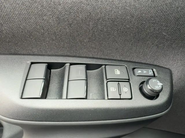 Toyota Yaris Cross Team D