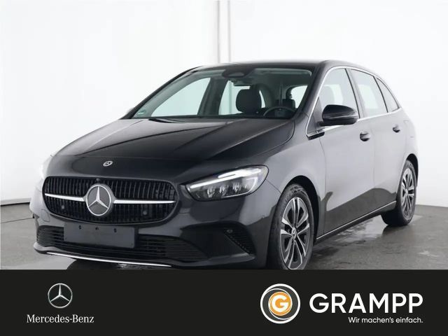 Mercedes-Benz B 200 Sedan