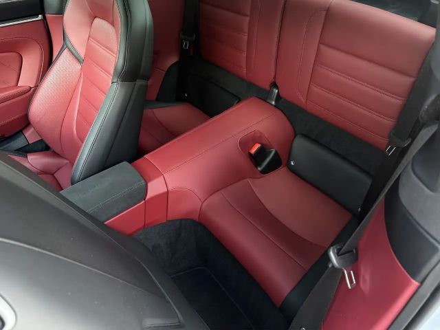 Porsche 992 4 Cabrio GTS Targa