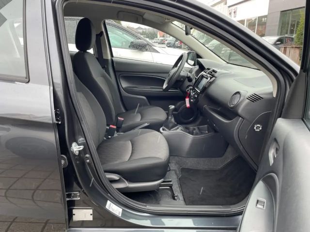 Mitsubishi Space Star Star