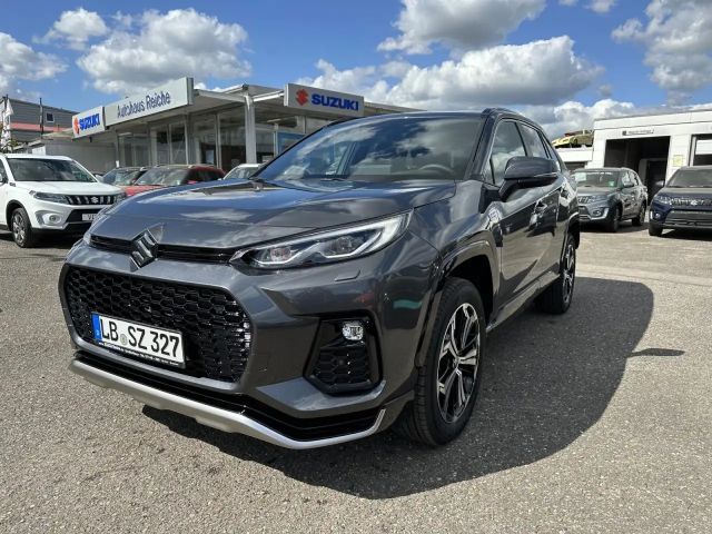 Suzuki Across Power & Platz vereint: Suzuki Across effizient sta