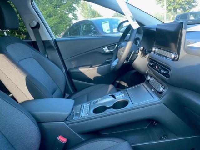 Hyundai Kona 2WD Advantage