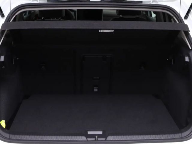 Volkswagen Golf 1.5 TSI Golf VIII