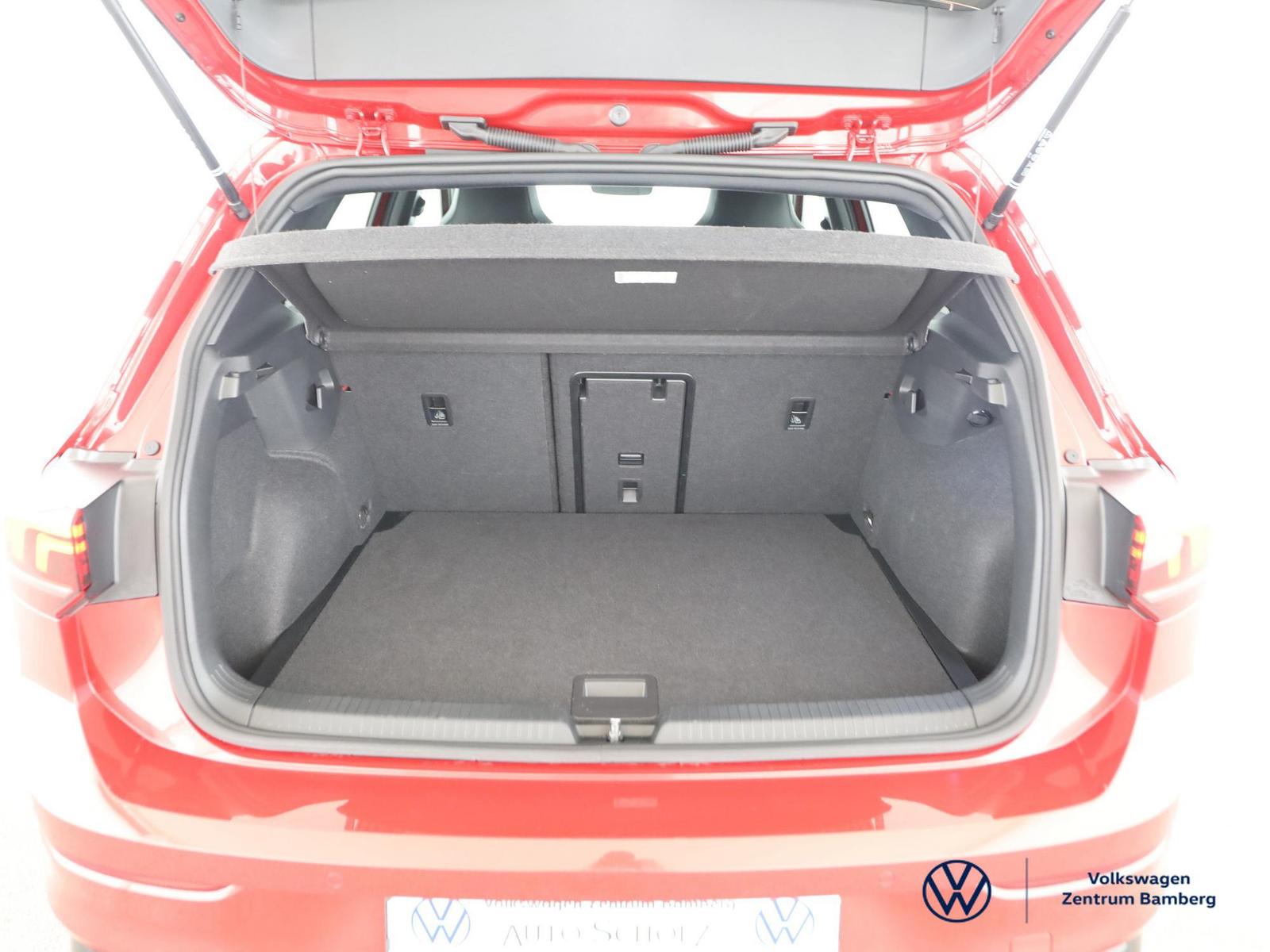 Volkswagen Golf 1.5 TSI Golf VIII R-Line