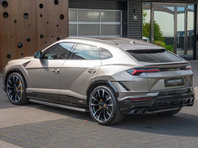Lamborghini Urus S