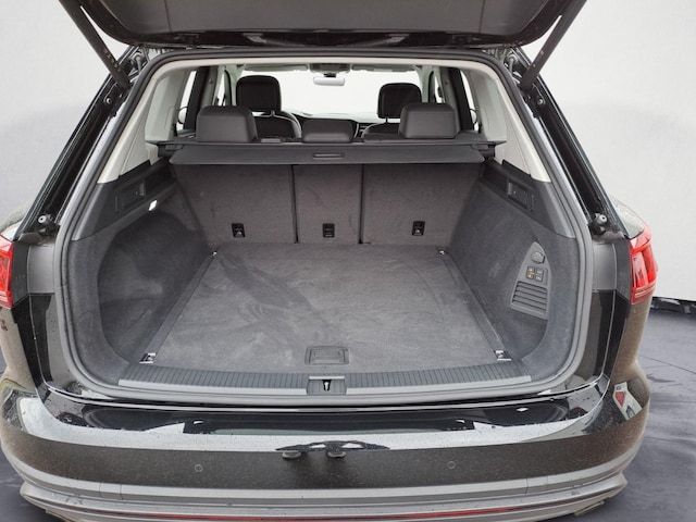 Volkswagen Touareg IQ.Drive