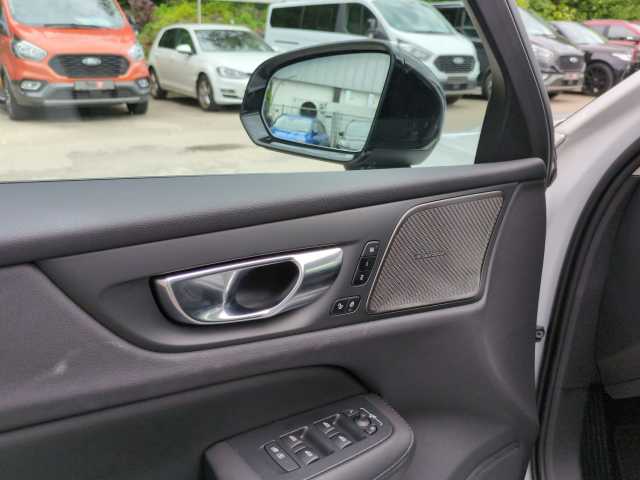 Volvo V60 Bluetooth Vollleder Klima Standhzg Einparkhilfe el. Fenster