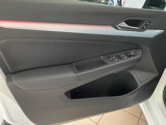 Volkswagen Golf 1.5 TSI BMT Golf VIII