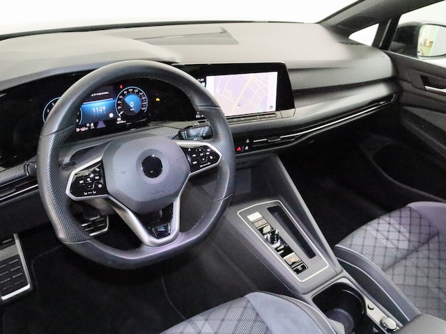 Volkswagen Golf 1.5 eTSI Golf VIII R-Line