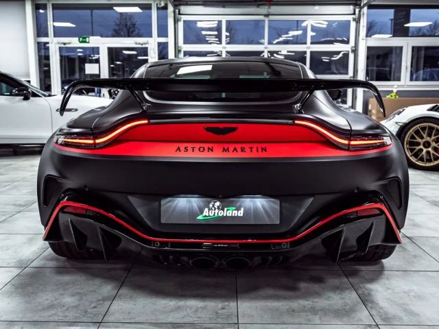 Aston Martin Vantage *Q Paint*Black Beast*Carbon*1/333*New