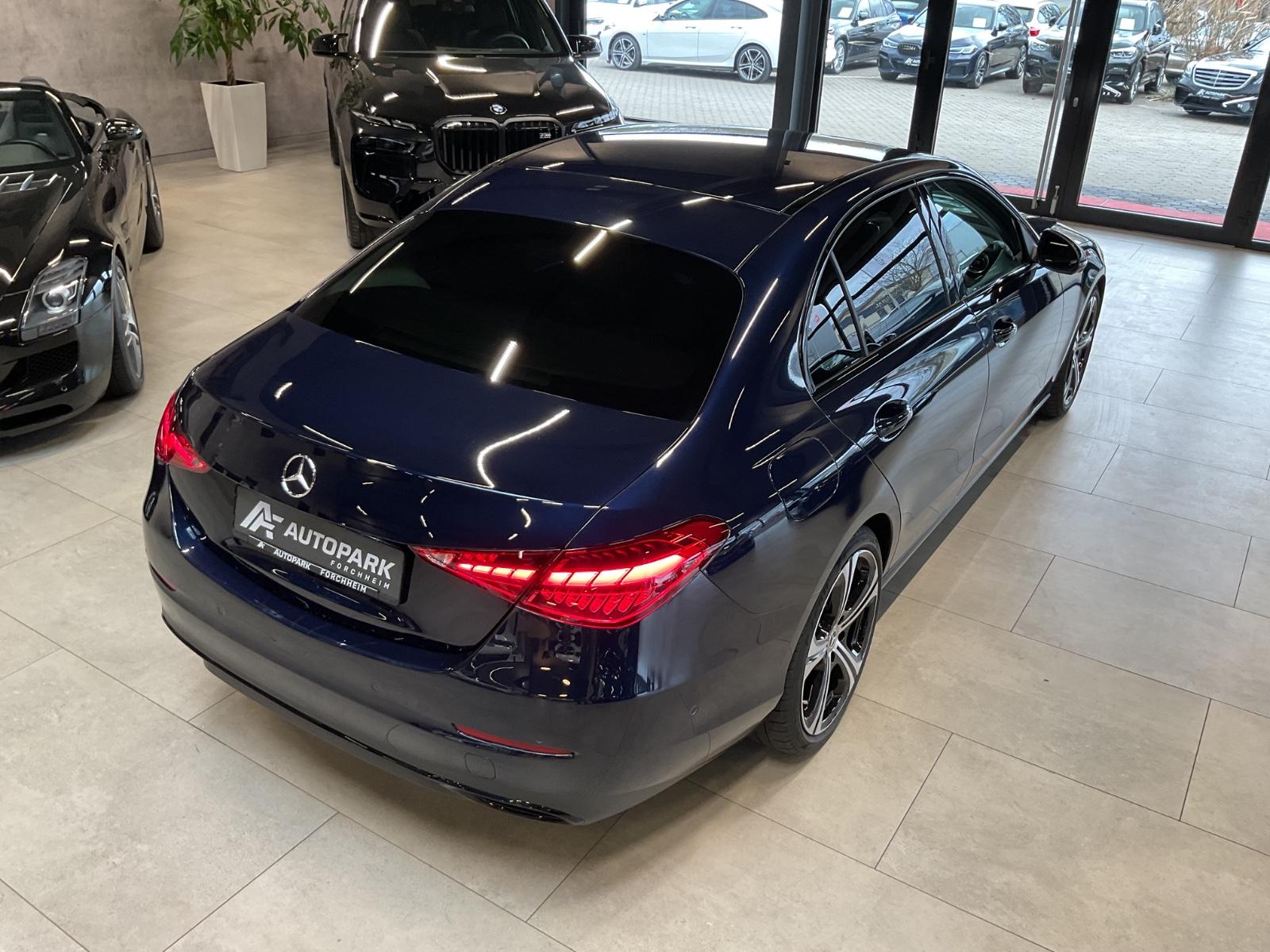 Mercedes-Benz C 200 AVANTGARDE Sedan