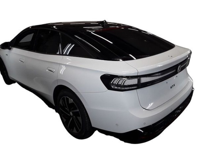 Volkswagen ID.7 340PS 4M NP.73T ACC.5J-G.WÄRMEPUMPE.AHK.AREA-VIEW.NAVI.HUD.LED.LKRD-HZ