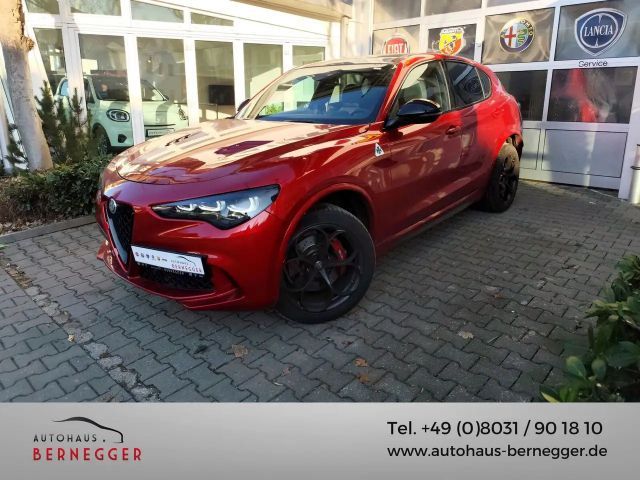 Alfa Romeo Stelvio Q4 Quadrifoglio